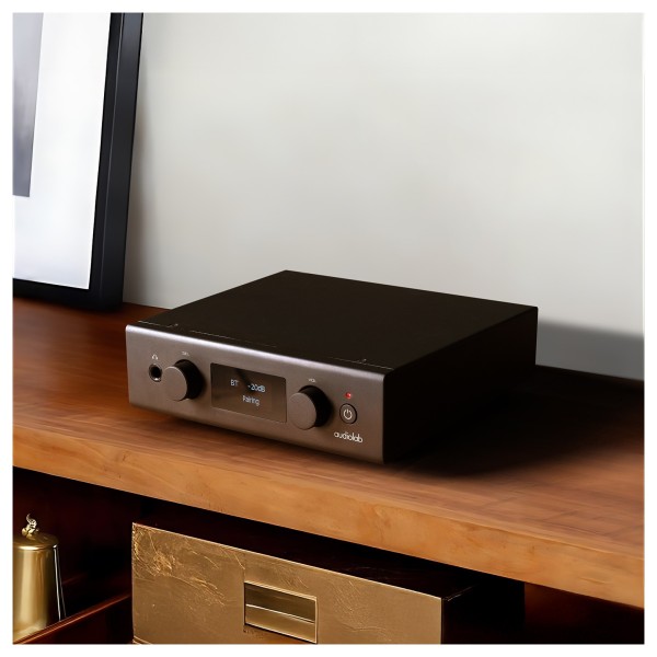 Audiolab D7 DAC, Black - lifestyle 2 