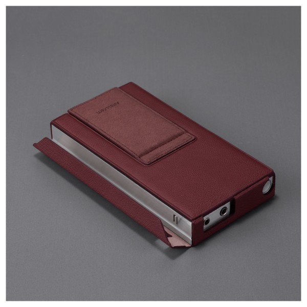 Astell & Kern PD10 Case, Burgundy - lifestyle - 9