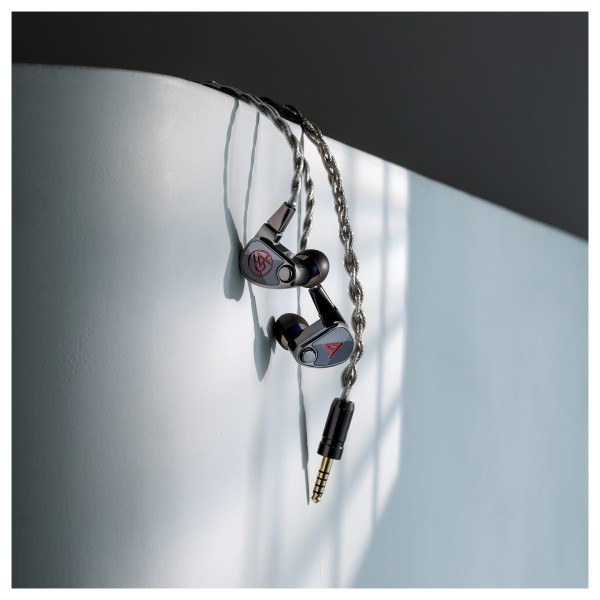 Astell & Kern 64 Audio XIO High End In Ear Monitors - lifestyle 4
