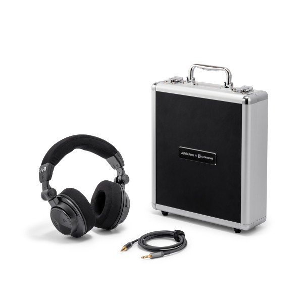Astell & Kern VIRTUOSO Over Ear Headphones - box 