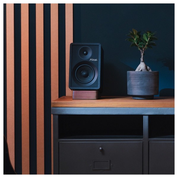 Onkyo Creator GX-30ARC Active Bookshelf Speakers, Black - lifestyle 3 
