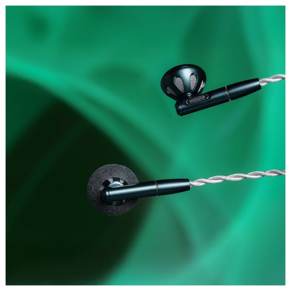 FiiO FF5 Flat-Head Dynamic Driver Earbud, Black - lifestyle - 2
