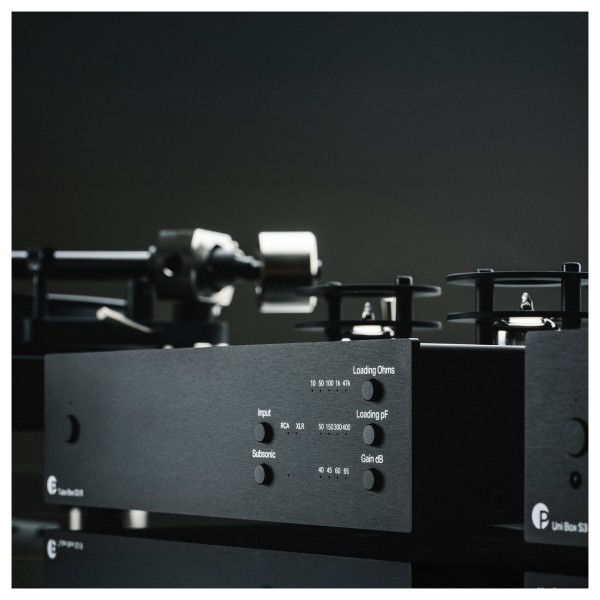 Pro Ject Tube Box S3 B Balanced Audiophile Tube Phone Stage, Silver - lifestyle 
