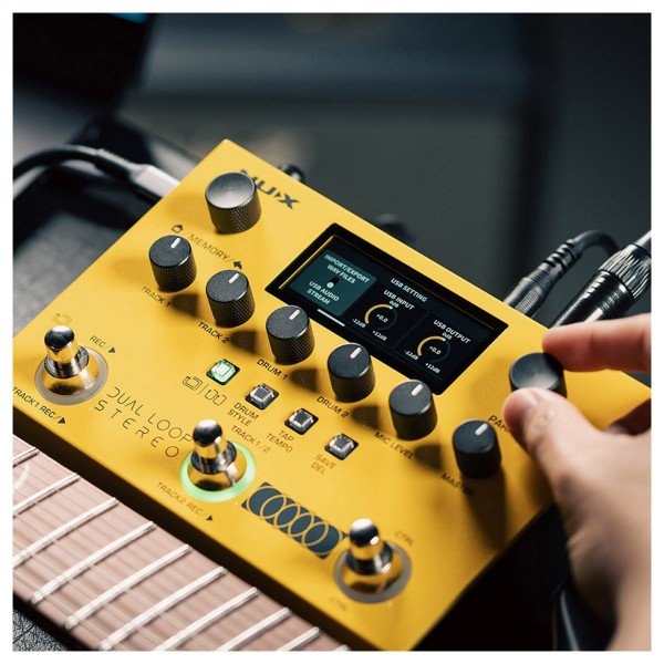 NUX Dual Loop Stereo Pedal, Lifestyle Front