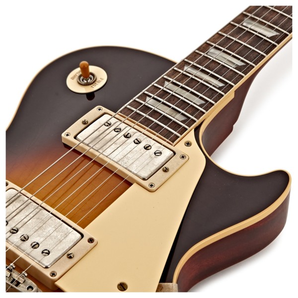 Gibson Custom 1958 Les Paul Standard Reissue Ultra Light Aged, Bourbon Burst #85436 - upper bout