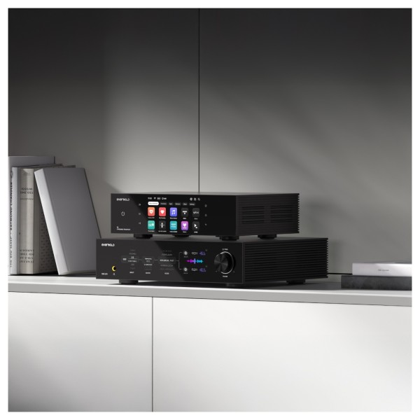 EverSolo T8 Streaming Transport, Black - lifestyle - 6