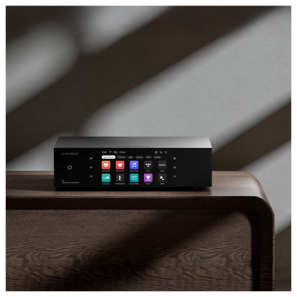 EverSolo T8 Streaming Transport, Black - lifestyle - 13