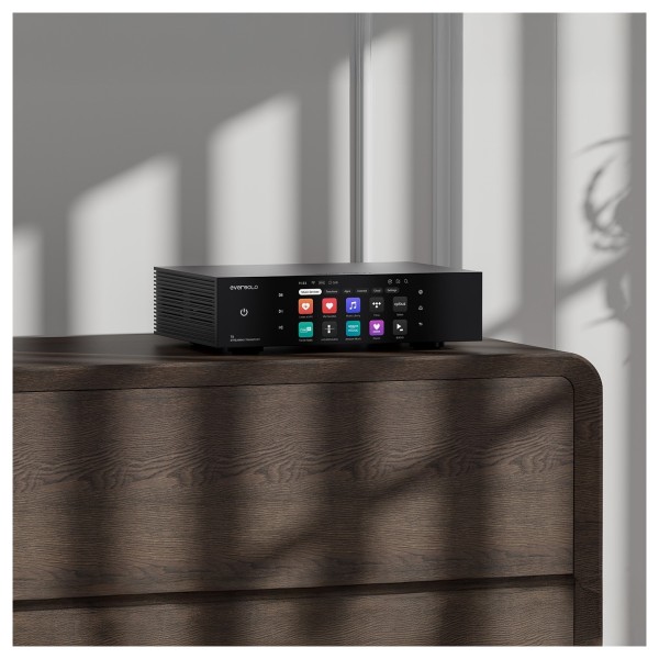EverSolo T8 Streaming Transport, Black - lifestyle - 14