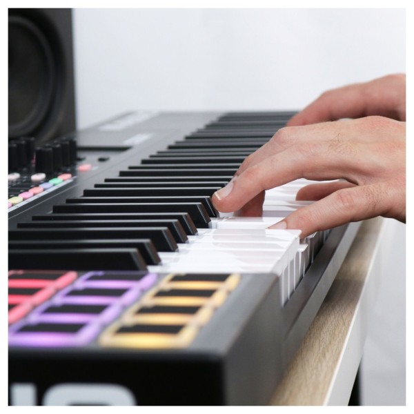 M-Audio Code 61, Black at Gear4music