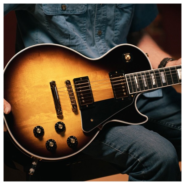 Gibson Les Paul Custom 70s, Tobacco Burst - being held by a player