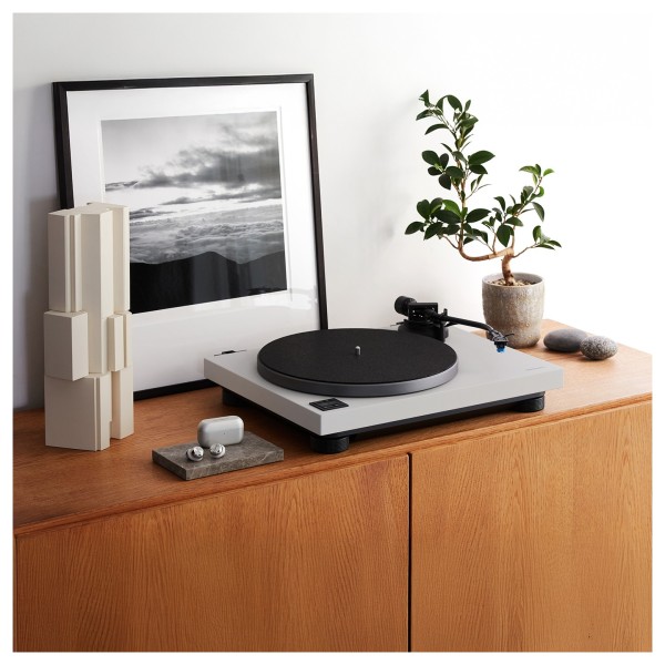 Technics Premium Class SL-1500C Direct Drive Turntable, Black 13