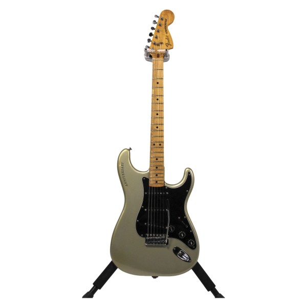 ギター Fender USA Stratocaster Anniversary 1979 1979 Fender Anniversary Stratocaster (USA, Silver, Fender Tweed Case)