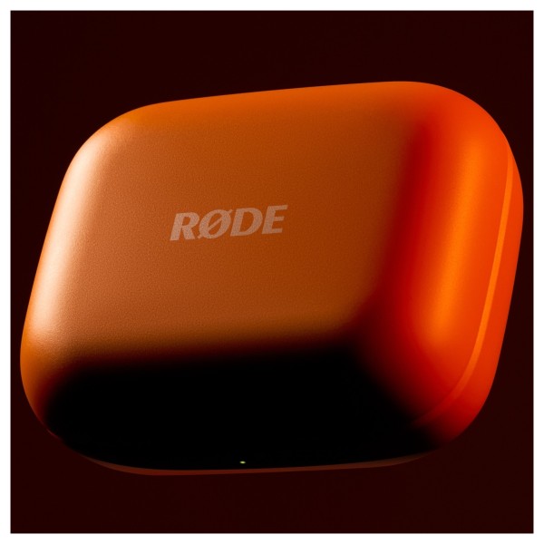 Rode Wireless Micro USB-C, Orange - Lifestyle 2