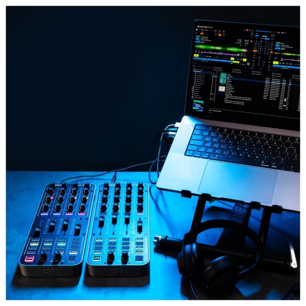 Allen & Heath XONE:K3 DJ MIDI Controller, Lifestyle 1