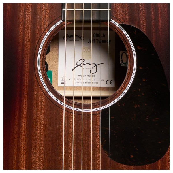 Martin 000-JrE Jeff Tweedy - soundhole