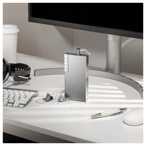 Astell & Kern PD10 Digital Audio Player and Docking Cradle - lifestyle 1