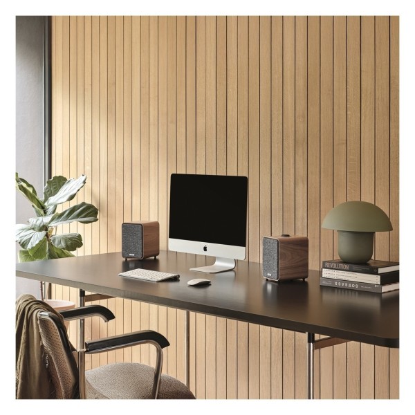 Audio Technica AT-LP3XBT Turntable & Ruark Audio MR1 MK3 Bookshelf Speaker Bundle, Walnut
