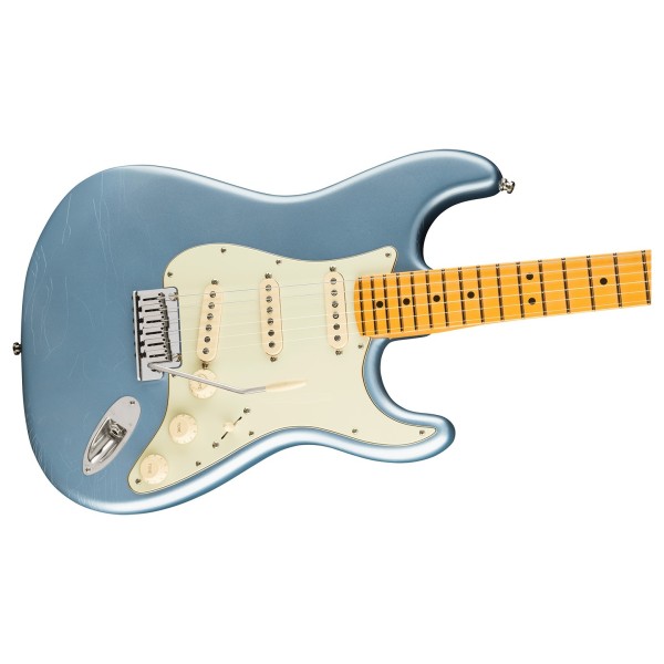 Fender American Ultra Luxe '60s Stratocaster, Maple Fingerboard, Ice Blue Metallic - body