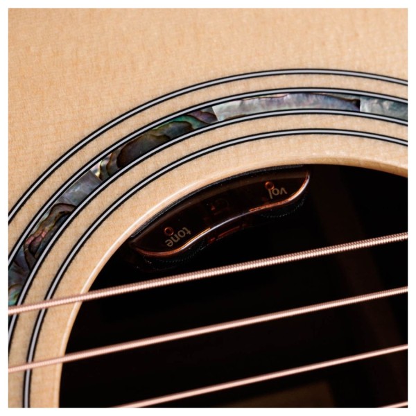 810e Electro Acoustic Guitar, Natural - Tone Control