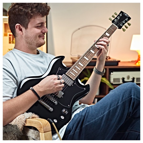 Brooklyn Select Electric Guitar Black, 10W Guitar Amp & Accessory Pack