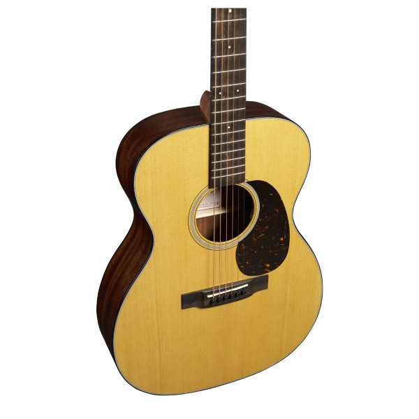 Martin 000 12E Retro Front, Angle 2