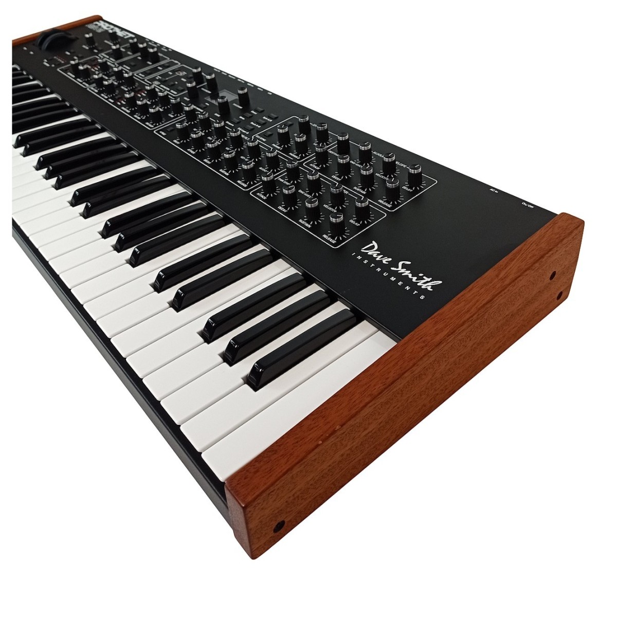 Poly Instrument Dave Smith Instruments REV2 8 Voice Analog Poly Synth | Gear4music