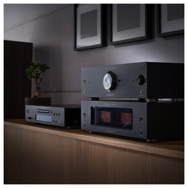 Onkyo Icon M-80 Power Amplifier, Black lifestyle 2
