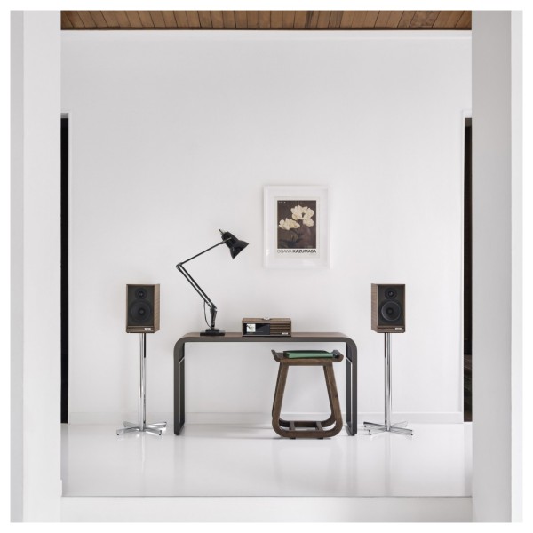 Ruark R610 Integrated Music System with Sabre-R Bookshelf Speakers (Pair), Walnut lifestyle 1