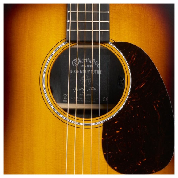 Martin D-X2E Molly Tuttle - soundhole