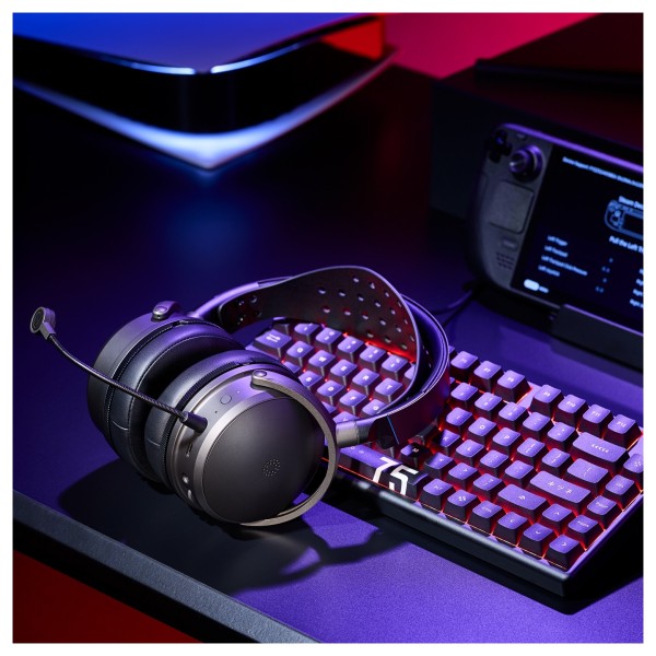 Audeze Maxwell 2 Gaming Headset for Xbox -  Lifestyle 2