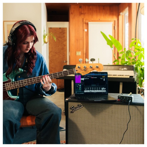 Fender Audiobox GO Audio Interface - Lifestyle