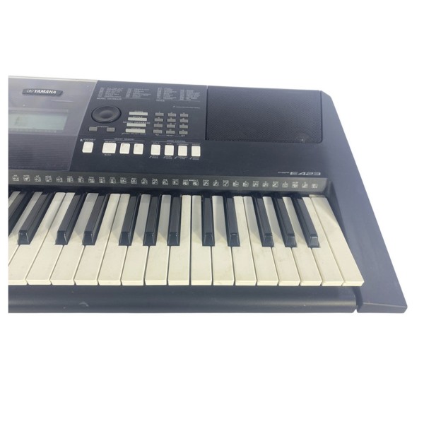 Yamaha PSR-E423 Portable Keyboard - Secondhand at Gear4music