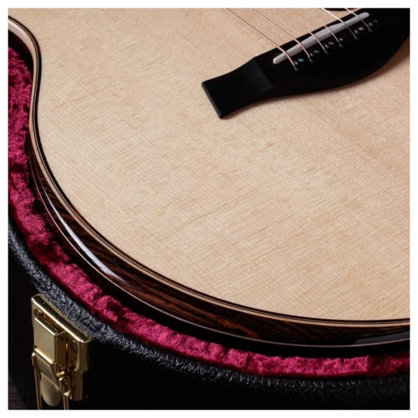 Taylor 814ce Next Generation - arm rest