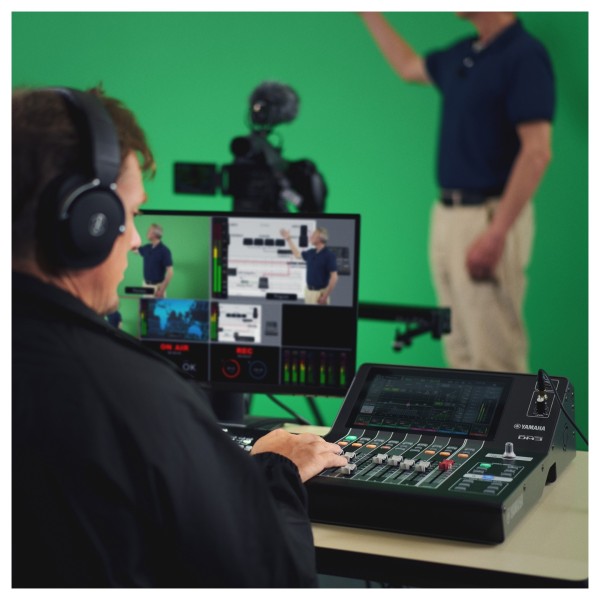 Yamaha DM3 16-Channel Digital Mixer with Dante - Lifestyle, Streaming