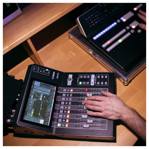 Yamaha DM3 16-Channel Digital Mixer with Dante - Lifestyle 3