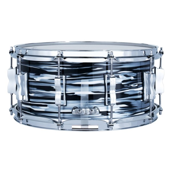 Ludwig 14" x 6.5" Classic Maple Snare Drum, Black Oyster