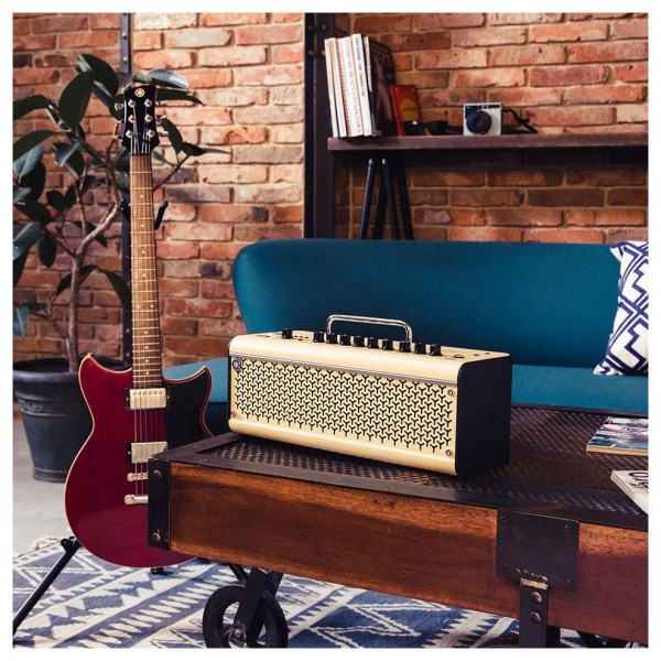 Yamaha THR30IIW Wireless Guitar Amp - Lifestyle 1