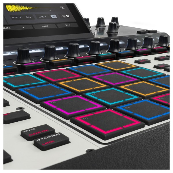 Akai Professional MPC XL Standalone Sampler & Sequencer - Detail 3
