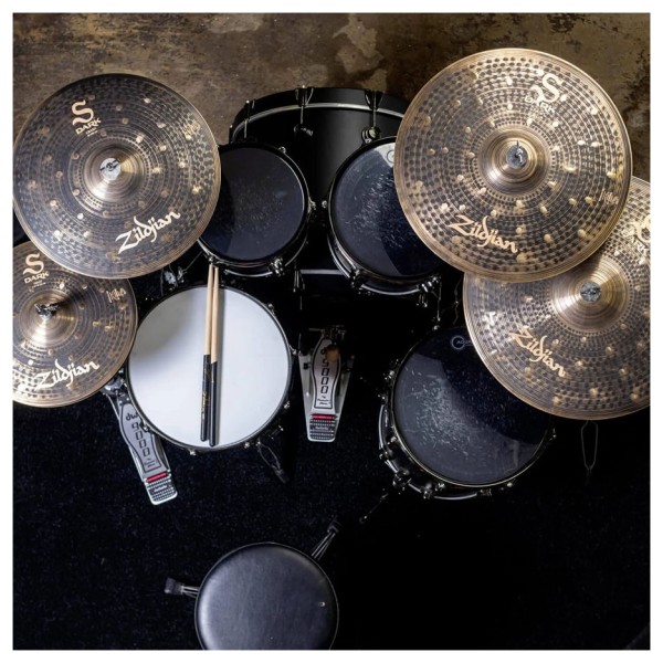Zildjian S Family Dark 18'' Crash Cymbal - Lifestyle 1