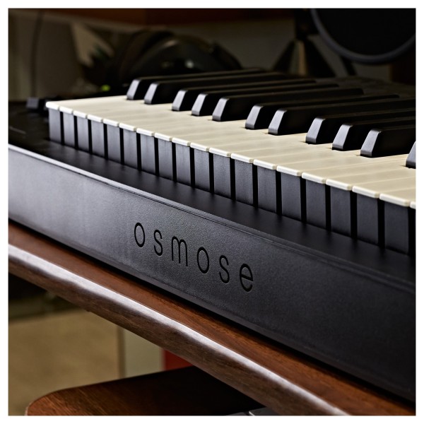 Expressive E OSMOSE Expressive Synthesizer - Lifestyle 4