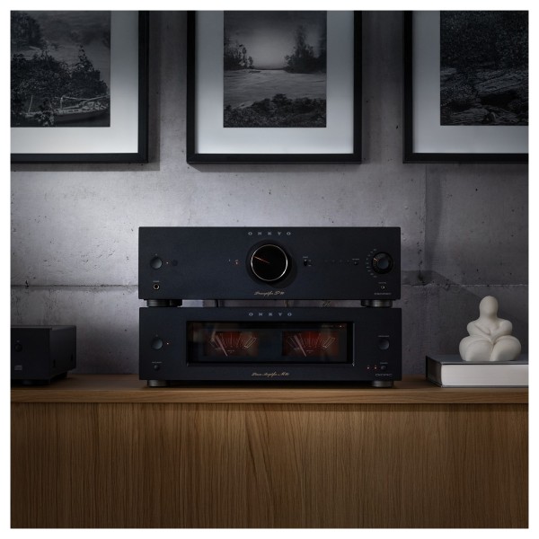 Onkyo Icon M-80 Power Amplifier, Black lifestyle 1