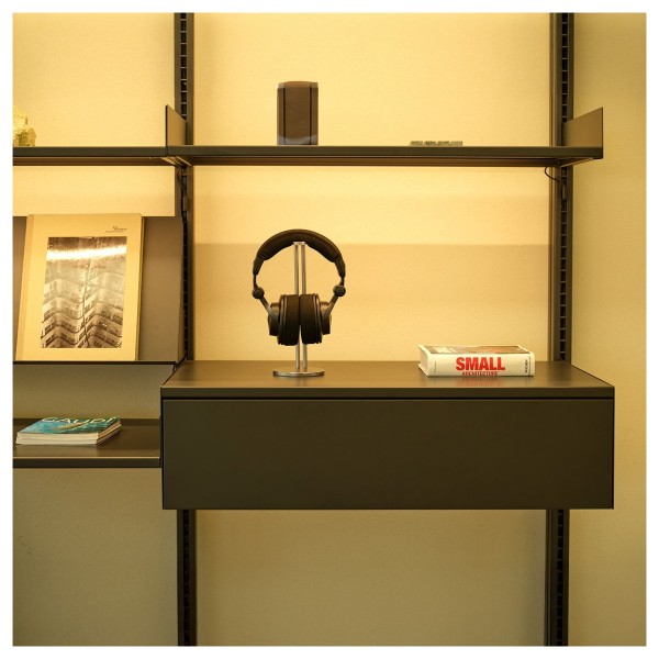 Astell & Kern VIRTUOSO Over Ear Headphones - lifestyle - 3