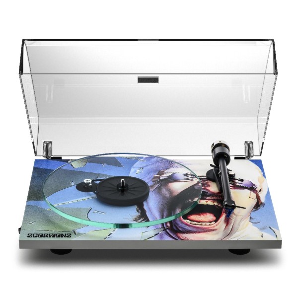 Pro-Ject Scorpions Special Edition Turntable - lid 