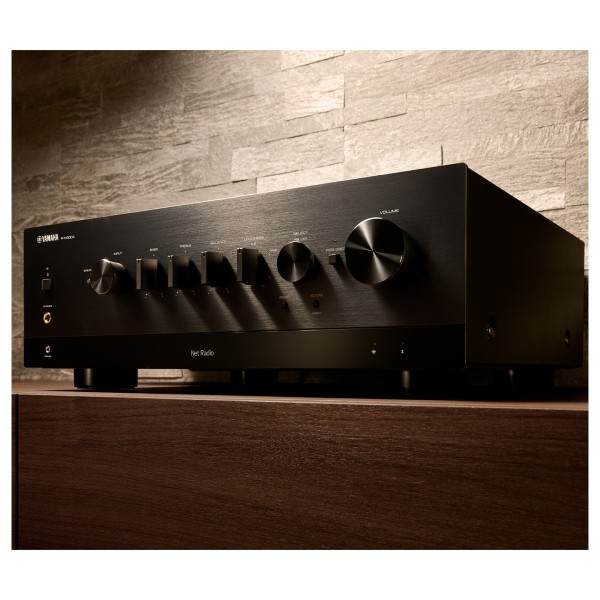 Yamaha R-N800A 100W Network Receiver, Black Lifestyle View