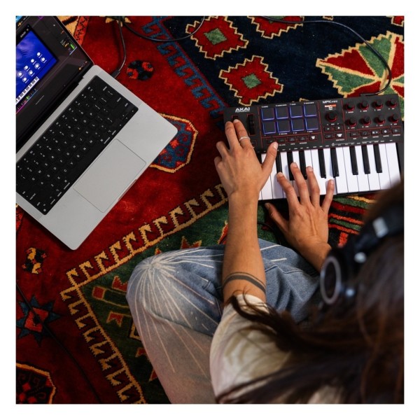 Akai Professional MPK Mini MK4 Compact MIDI Keyboard & Pad Controller, Black - Lifestyle 4