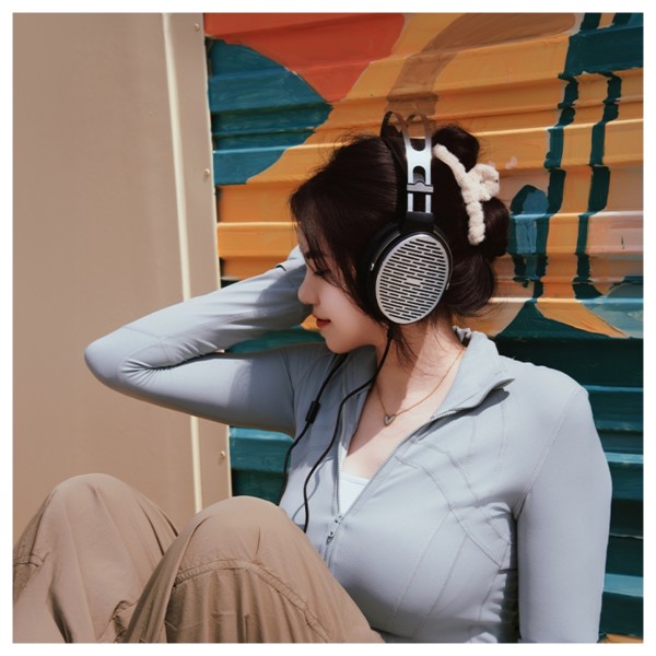FiiO Jade Audio JT3 50mm Dynamic Driver Headphones,  lifestyle 3