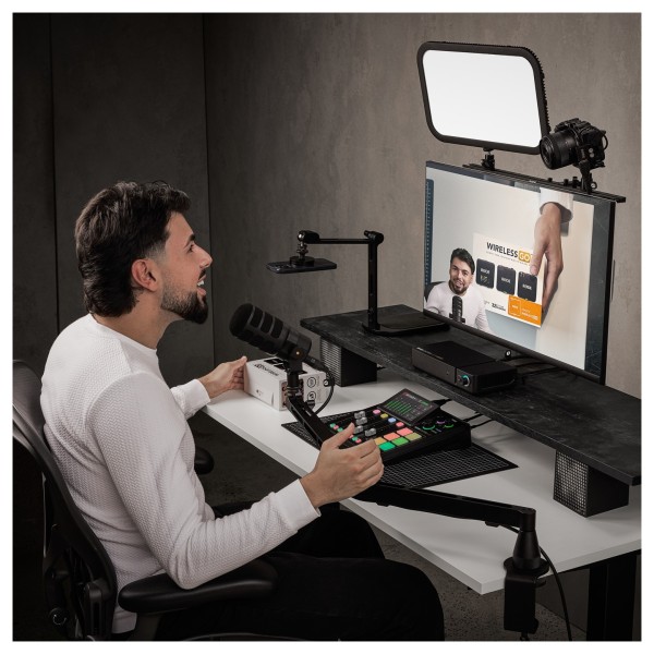 Rode Rodecaster Video Core - Lifestyle 3