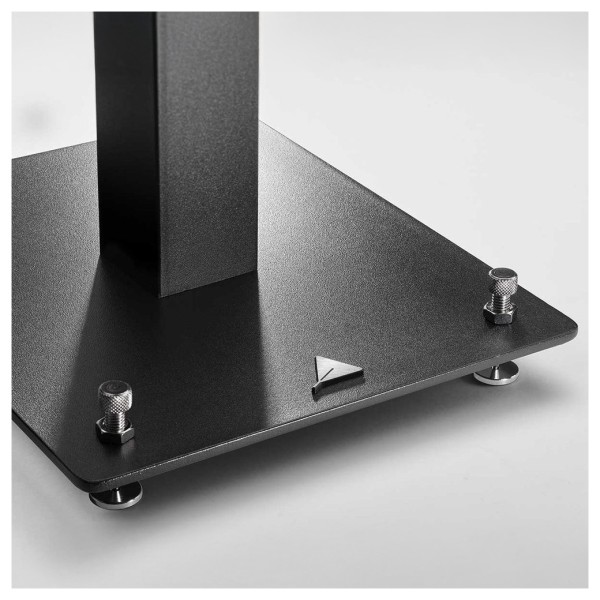 Triangle S01 Speaker Stand Set, Black - lifestlye 