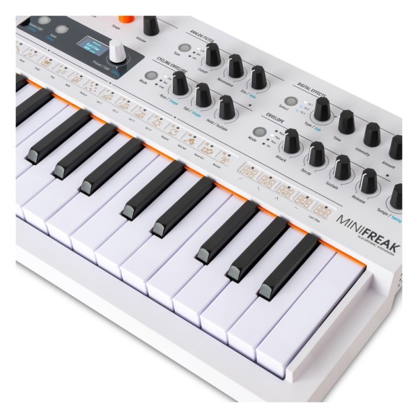 Arturia MINIFREAK Polyphonic Hybrid Synthesizer, Vocoder Edition - Detail