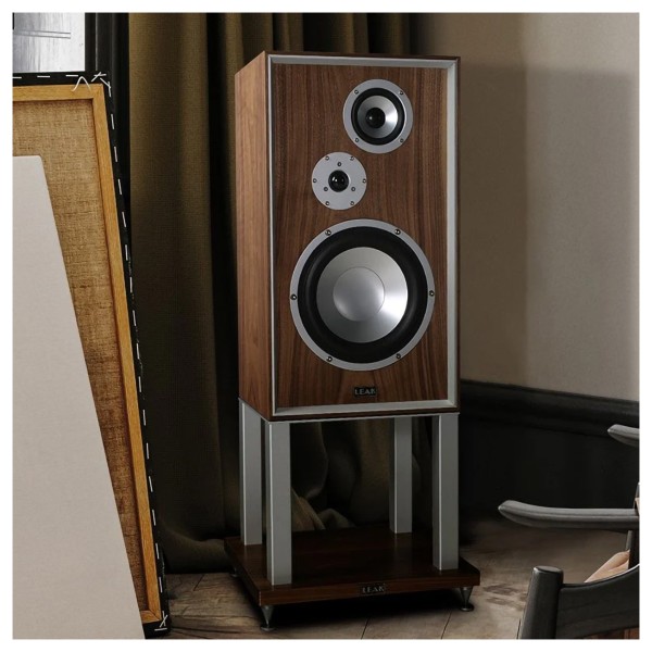 LEAK Sandwich 250 Bookshelf Speakers Stands lifestlye 